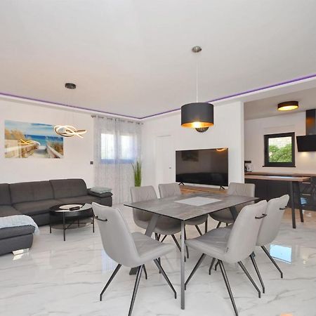 סרימה Apartments Villa Casia מראה חיצוני תמונה