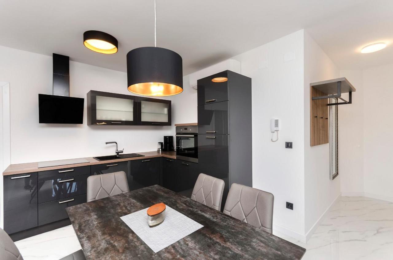 סרימה Apartments Villa Casia מראה חיצוני תמונה