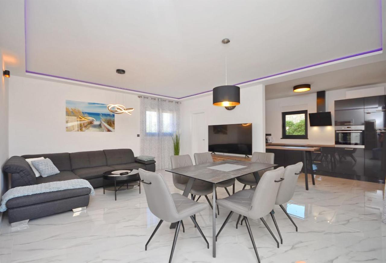 סרימה Apartments Villa Casia מראה חיצוני תמונה